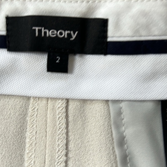 Gorgeous Theory Pleated Shorts NWOT - Picture 2 of 8